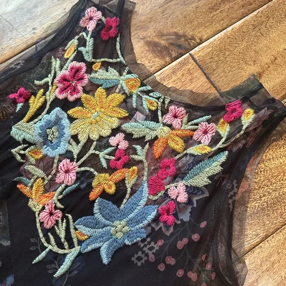 Floral Embroidered Black Dress - Picture 4 of 4